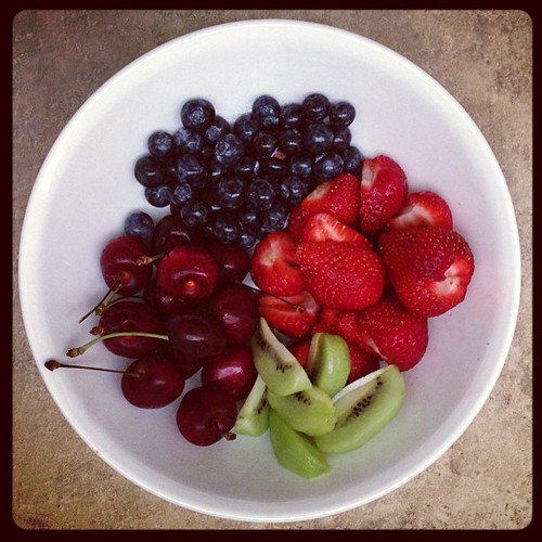 Bowl de smoothie con frutos rojos
